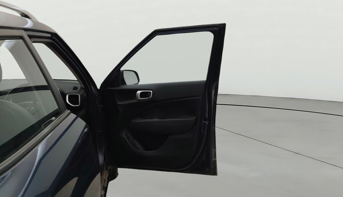 2021 Hyundai VENUE S+ 1.2, Petrol, Manual, 55,249 km, RHS Front Door