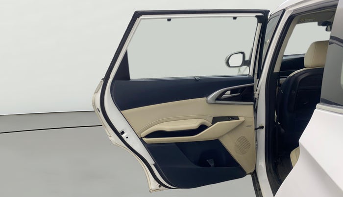 2022 KIA CARENS LUXURY PLUS 1.4 PETROL DCT 7 STR, Petrol, Automatic, 51,950 km, LHS Rear Door