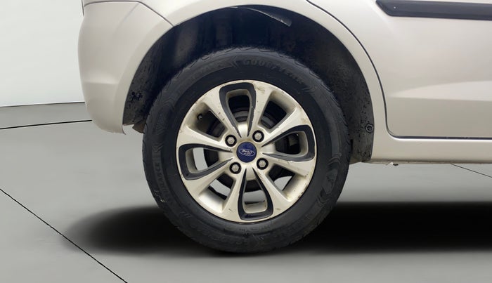 2012 Ford Figo TITANIUM 1.4 DIESEL, Diesel, Manual, 1,33,231 km, Right Rear Wheel