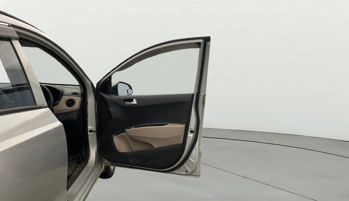 2016 Hyundai Grand i10 SPORTZ 1.2 KAPPA VTVT, Petrol, Manual, 35,902 km, RHS Front Door