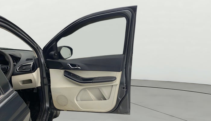 2022 Tata Tiago XZ PLUS PETROL, Petrol, Manual, 62,481 km, RHS Front Door