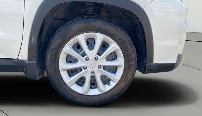 2024 Toyota URBAN CRUISER HYRYDER S NEO DRIVE, Petrol, Manual, 41,618 km, Right Front Wheel