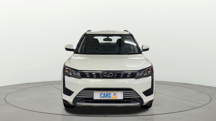 2022 Mahindra XUV300 W6 1.5 DIESEL AMT, Diesel, Automatic, 41,647 km, Front