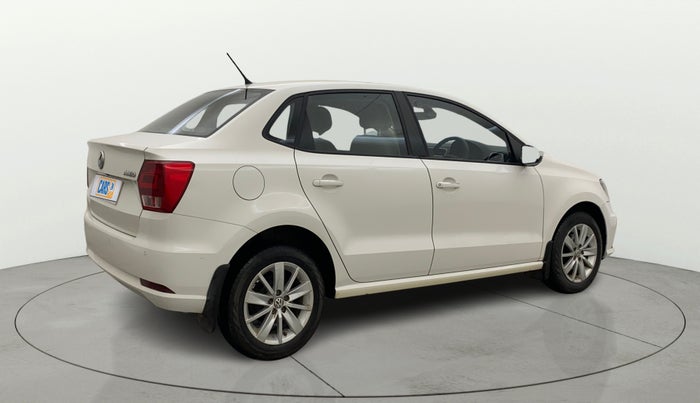 2016 Volkswagen Ameo HIGHLINE1.2L, Petrol, Manual, 32,487 km, Right Back Diagonal