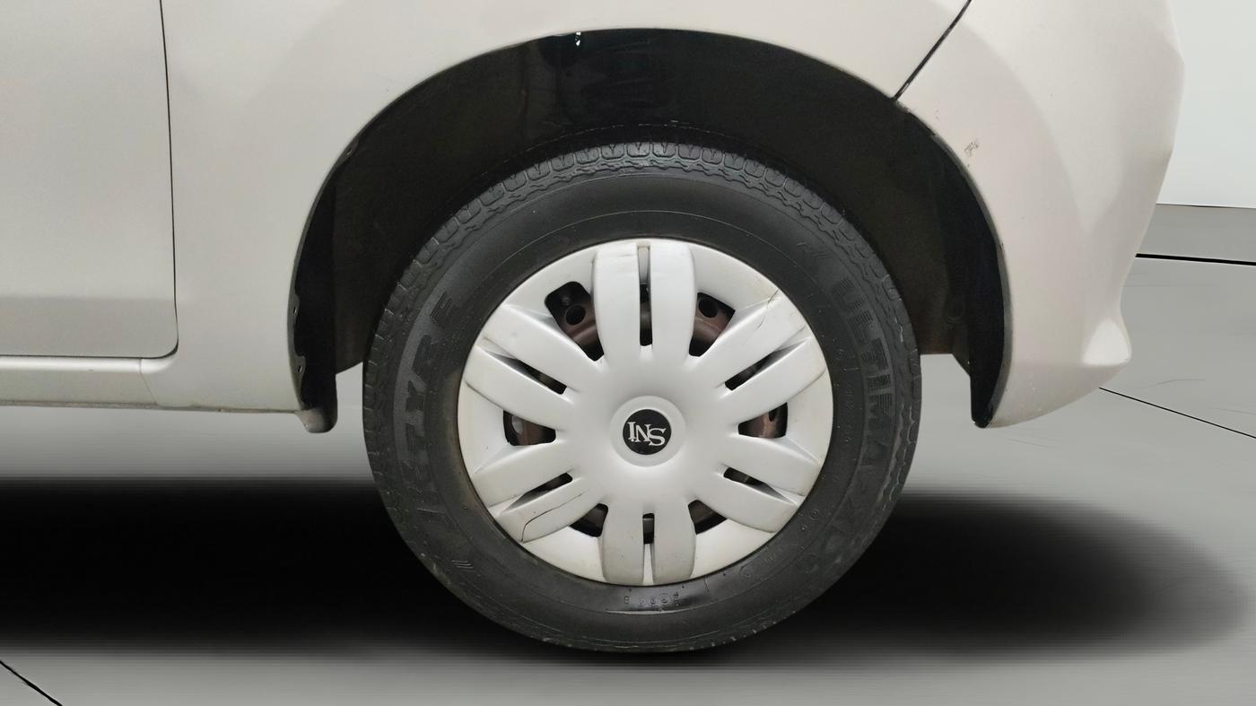 2013 Maruti Alto 800 LXI, Petrol, Manual, 77,328 km, Right Front Wheel