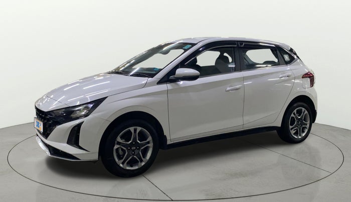2025 Hyundai NEW I20 SPORTZ 1.2 MT, Petrol, Manual, 5,349 km, Left Front Diagonal