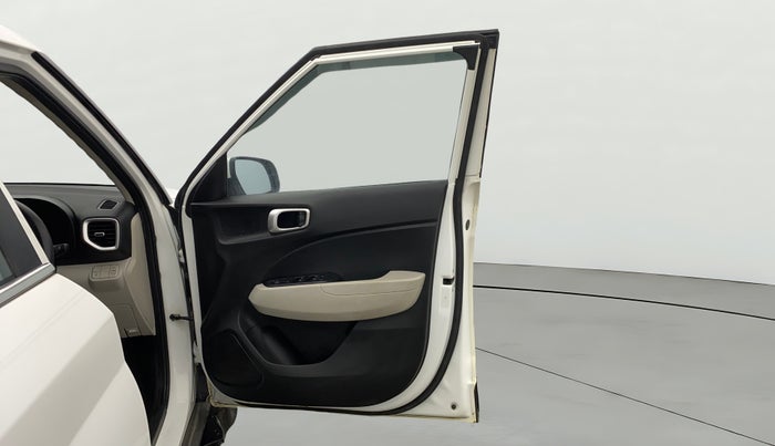 2022 Hyundai VENUE S (O) 1.0 Turbo Petrol DCT, Petrol, Automatic, 42,538 km, RHS Front Door