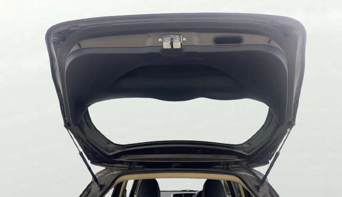 2017 Honda Jazz 1.2L I-VTEC V AT, Petrol, Automatic, 59,505 km, Boot Door Open