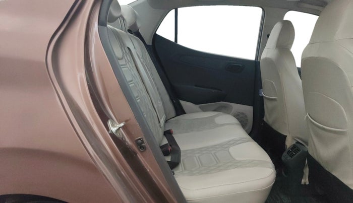 2020 Hyundai AURA S 1.2, Petrol, Manual, 54,167 km, Right Side Rear Door Cabin