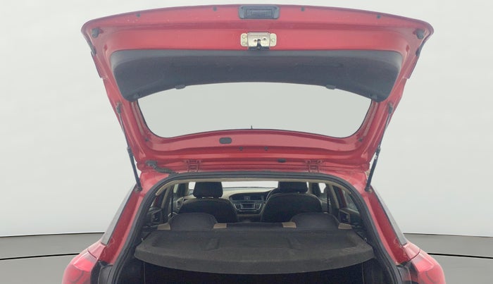 2015 Hyundai Elite i20 SPORTZ 1.4 (O) CRDI, Diesel, Manual, 71,812 km, Boot Door Open