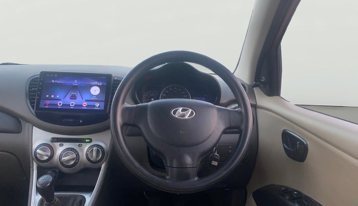 2014 Hyundai i10 MAGNA 1.1, Petrol, Manual, 1,03,618 km, Steering Wheel Close Up