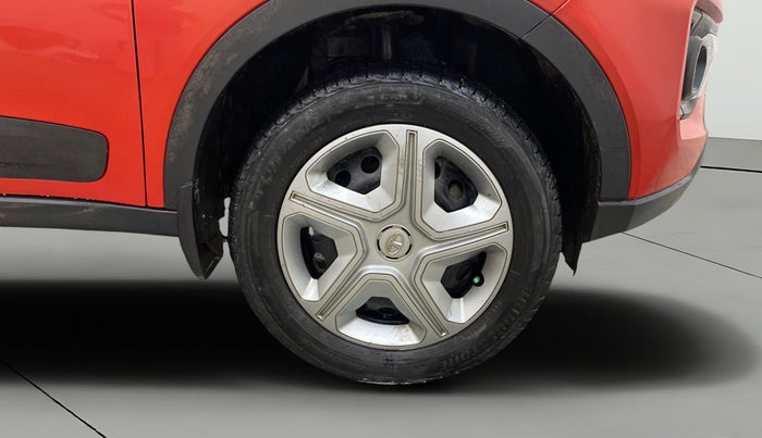 2020 Tata NEXON XM PETROL, Petrol, Manual, 41,269 km, Right Front Wheel