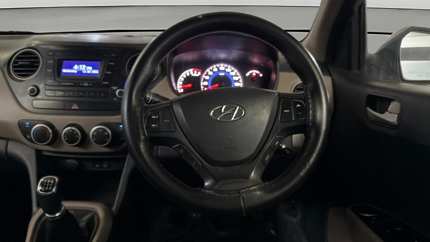 2016 Hyundai Grand i10 SPORTZ 1.2 KAPPA VTVT, Petrol, Manual, 83,389 km, Steering Wheel Close Up