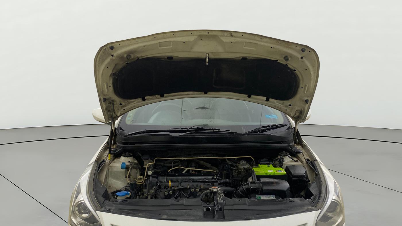 2015 Hyundai Verna FLUIDIC 4S 1.6 VTVT S(O), CNG, Manual, 46,565 km, Open Bonet