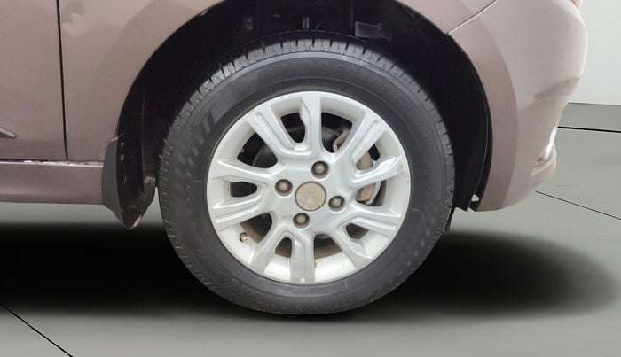 2017 Tata Tiago XZ PETROL, Petrol, Manual, 84,416 km, Right Front Wheel