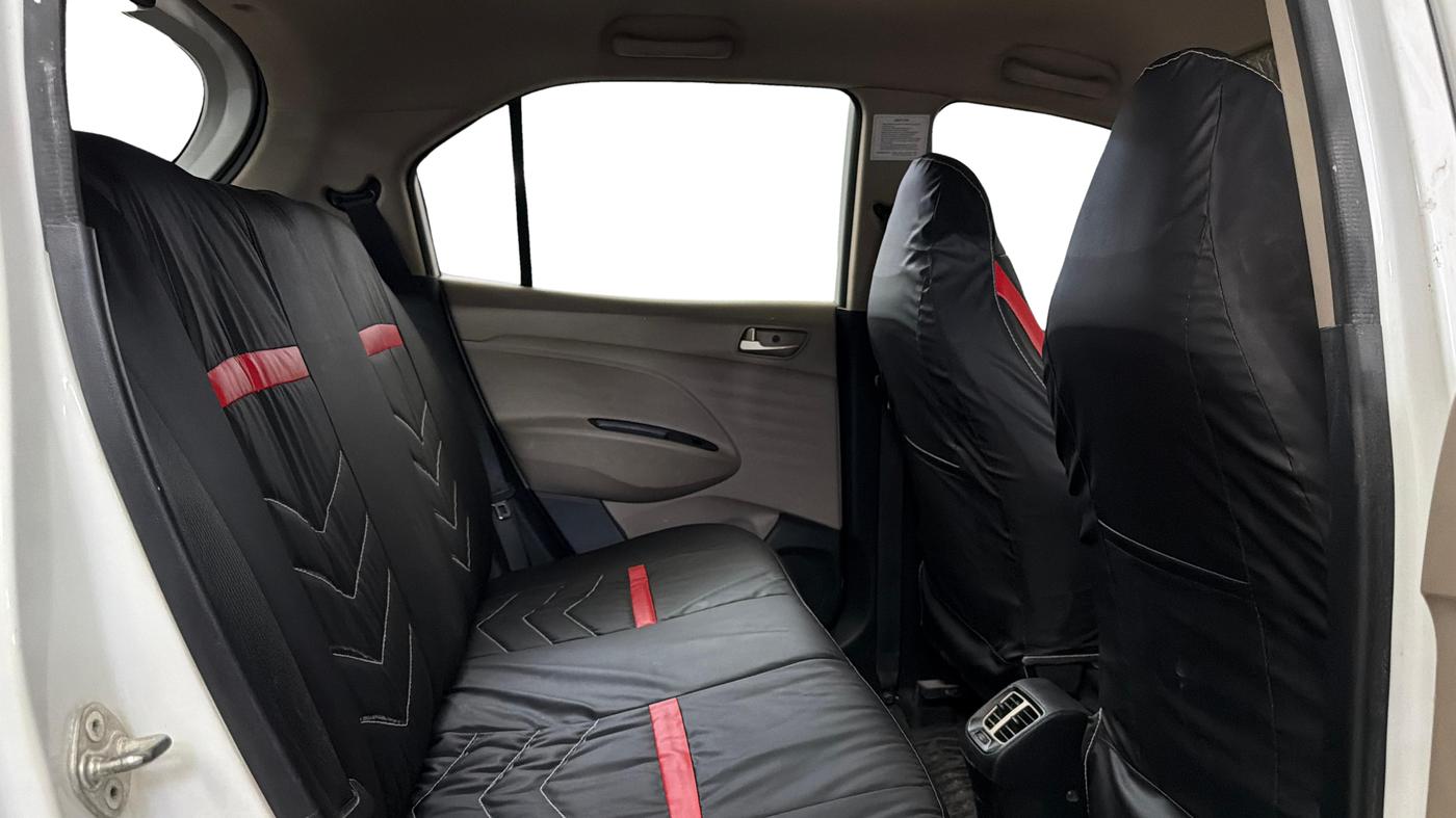2019 Hyundai NEW SANTRO SPORTZ CNG, CNG, Manual, 79,405 km, Right Side Rear Door Cabin