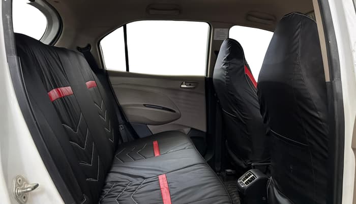 2019 Hyundai NEW SANTRO SPORTZ CNG, CNG, Manual, 79,405 km, Right Side Rear Door Cabin