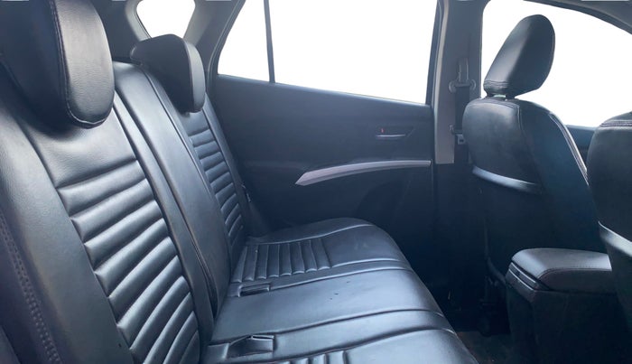 2017 Maruti S Cross DELTA 1.3, Diesel, Manual, 1,32,280 km, Right Side Rear Door Cabin