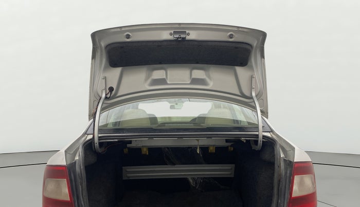 2015 Skoda Rapid 1.5 TDI CR ELEGANCE AT, Diesel, Automatic, 94,541 km, Boot Door Open