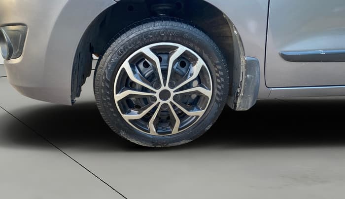 2017 Maruti Wagon R 1.0 VXI, Petrol, Manual, 79,970 km, Left Front Wheel
