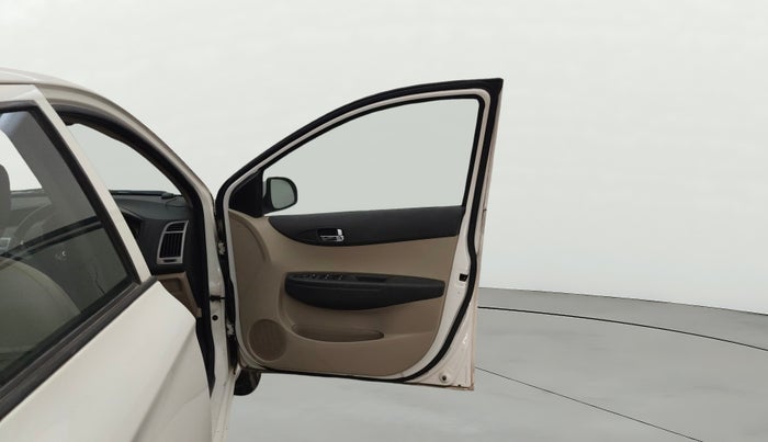 2013 Hyundai i20 MAGNA (O) 1.2, Petrol, Manual, 86,274 km, RHS Front Door