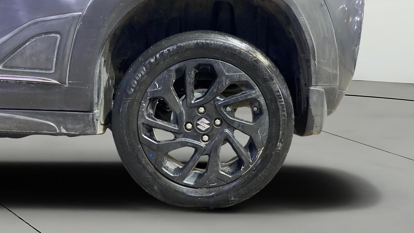 2023 Maruti FRONX DELTA PLUS 1.2MT, Petrol, Manual, 54,490 km, Left Rear Wheel