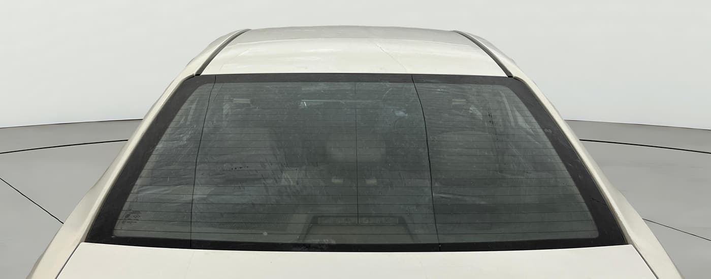 2014 Toyota Corolla Altis J PETROL, Petrol, Manual, 1,04,585 km, Rear Windshield