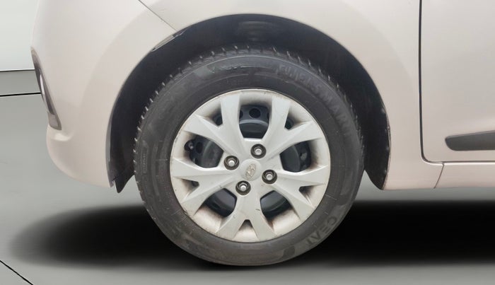 2013 Hyundai Grand i10 SPORTZ AT 1.2 KAPPA VTVT, Petrol, Automatic, 74,592 km, Left Front Wheel