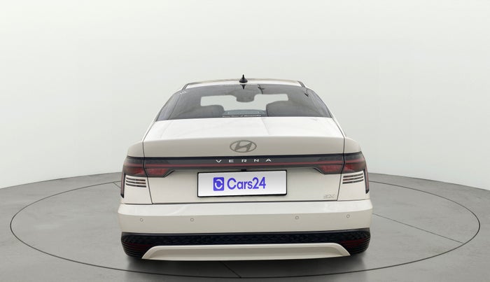 2023 Hyundai Verna SX (O)1.5 VTVT, Petrol, Manual, 24,791 km, Back/Rear