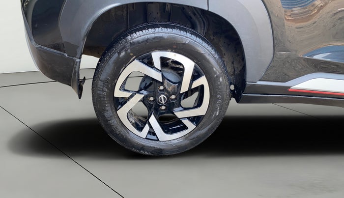 2022 Nissan MAGNITE XV RED EDITION, Petrol, Manual, 15,243 km, Right Rear Wheel