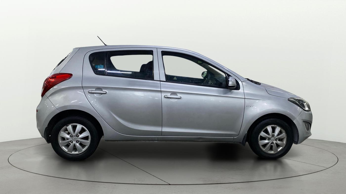 2013 Hyundai i20 SPORTZ 1.2, Petrol, Manual, 59,461 km, Right Side View