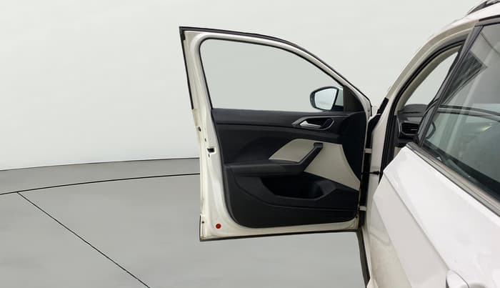 2023 Volkswagen TAIGUN TOPLINE 1.0 TSI MT, Petrol, Manual, 75,967 km, LHS Front Door