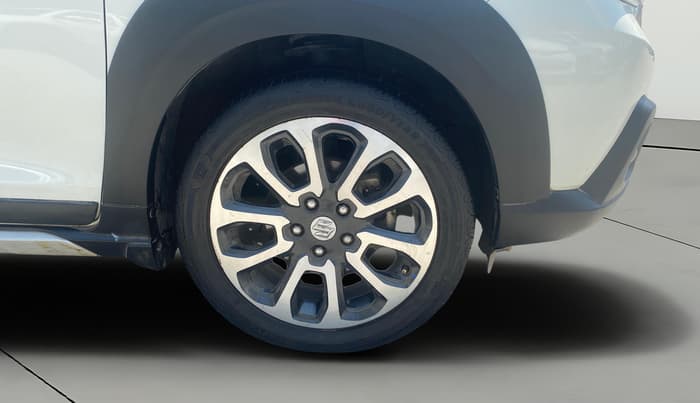 2023 Maruti XL6 ZETA CNG, CNG, Manual, 1,03,816 km, Right Front Wheel
