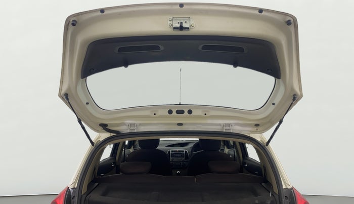 2014 Hyundai i20 SPORTZ 1.2, Petrol, Manual, 50,394 km, Boot Door Open