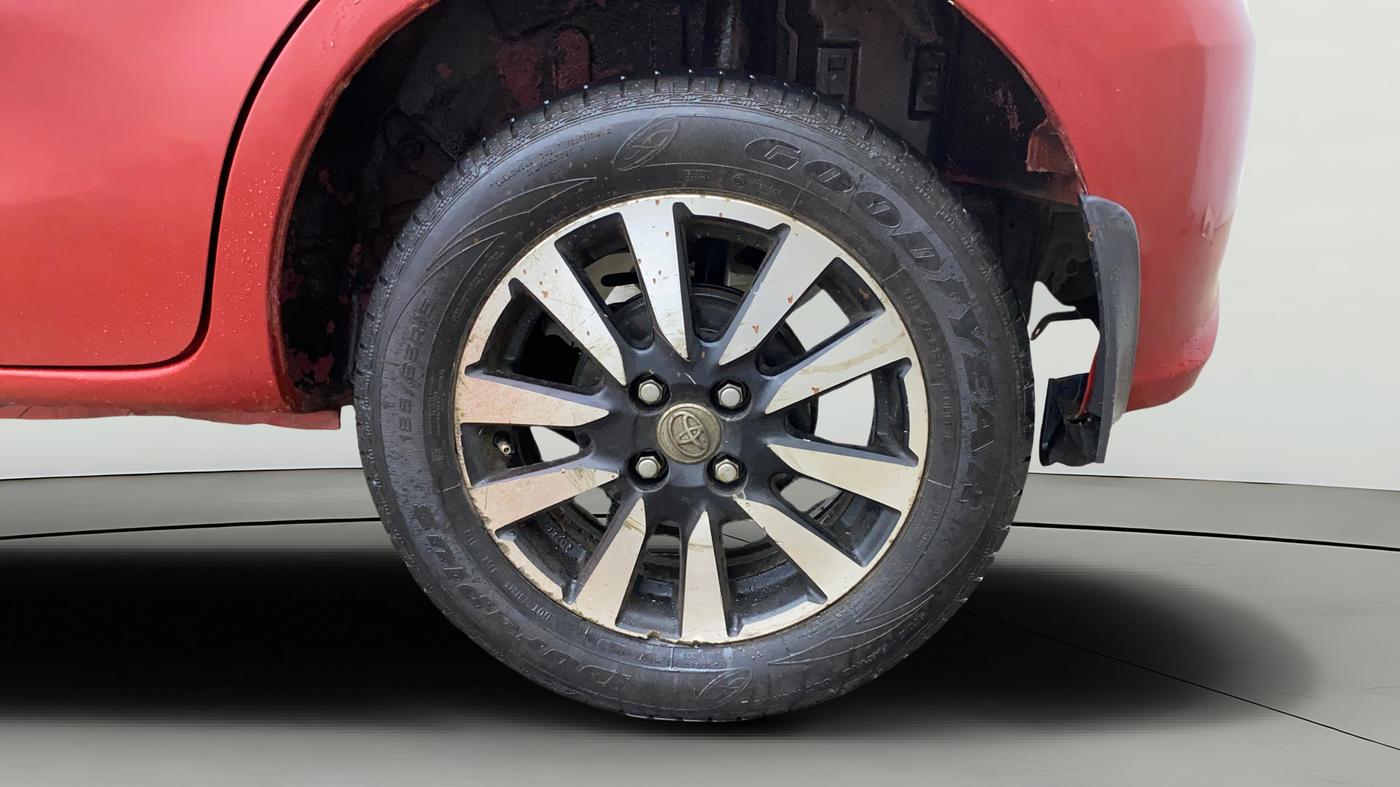 2017 Toyota Etios Liva VX, Petrol, Manual, 53,145 km, Left Rear Wheel