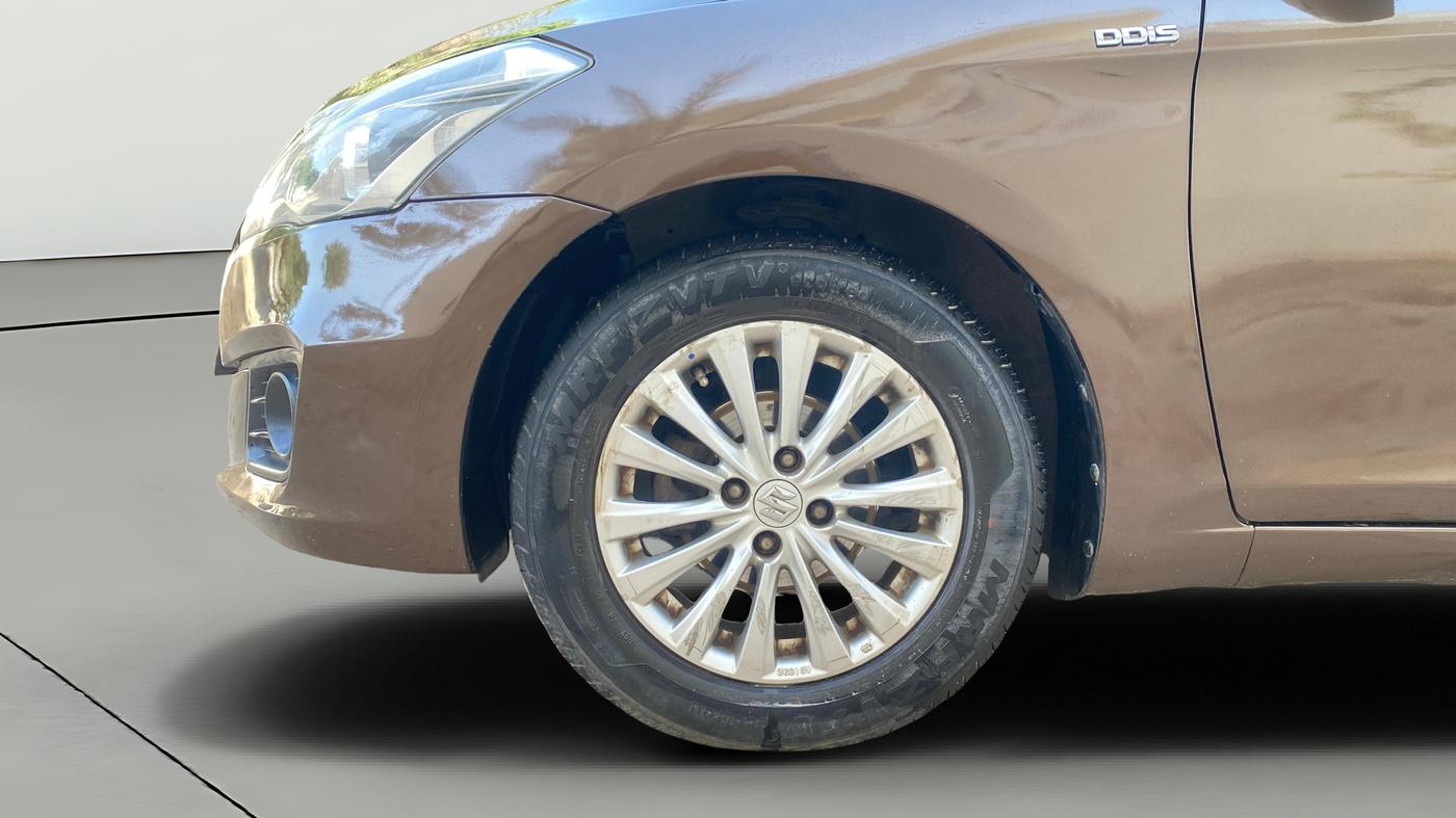 2015 Maruti Ciaz ZDI SHVS, Diesel, Manual, 66,228 km, Left Front Wheel