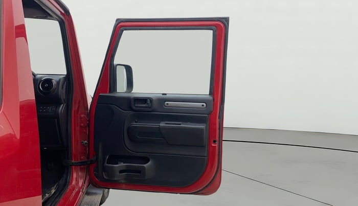 2021 Mahindra Thar LX D AT 4WD HT, Diesel, Automatic, 74,536 km, RHS Front Door