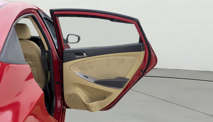 2017 Hyundai Verna FLUIDIC 4S 1.4 VTVT, CNG, Manual, 1,05,023 km, RHS Rear Door