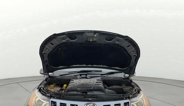 2014 Mahindra XUV500 W8, Diesel, Manual, 77,260 km, Open Bonet
