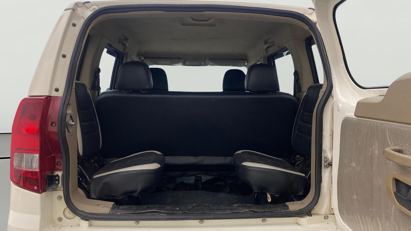 2023 Mahindra BOLERO NEO N 8, Diesel, Manual, 1,32,564 km, Boot Open Zoomed View