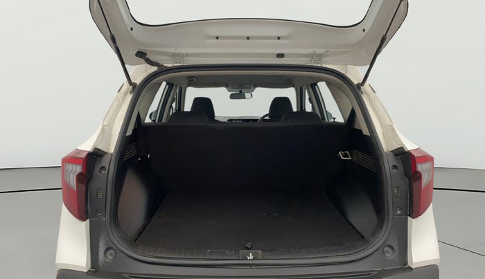 2023 KIA SELTOS  HTK 1.5 PETROL MT, Petrol, Manual, 20,556 km, Boot Open Zoomed View