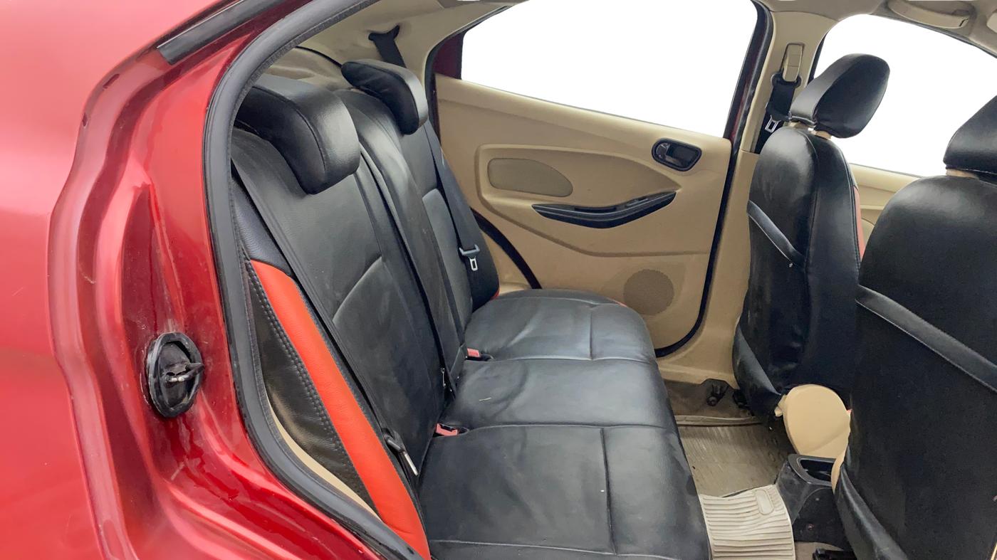 2015 Ford Figo Aspire TITANIUM 1.2 PETROL, Petrol, Manual, 1,07,151 km, Right Side Rear Door Cabin