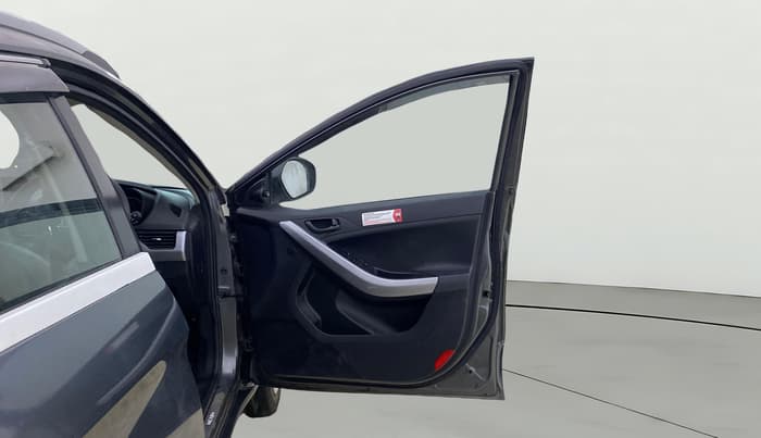 2022 Tata NEXON XMA SUNROOF PETROL, Petrol, Automatic, 42,710 km, RHS Front Door