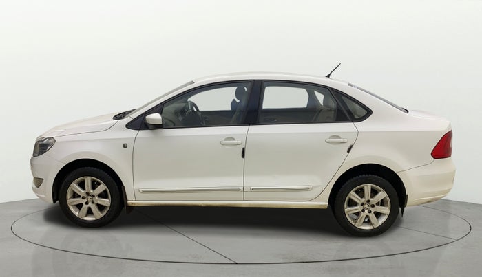 2014 Skoda Rapid AMBITION 1.6 MPI MT PLUS, Petrol, Manual, 45,837 km, Left Side