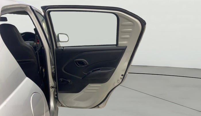 2017 Datsun Redi Go GOLD LIMITED EDITION, Petrol, Manual, 1,00,069 km, RHS Rear Door