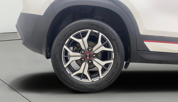 2021 KIA SELTOS GTX PLUS AT 1.5 DIESEL, Diesel, Automatic, 73,823 km, Right Rear Wheel