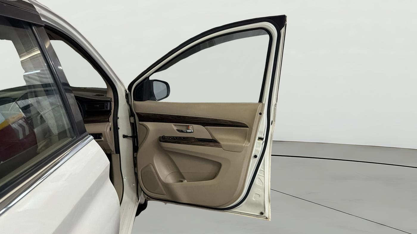2019 Maruti Ertiga ZXI+ SHVS, Petrol, Manual, 43,013 km, RHS Front Door