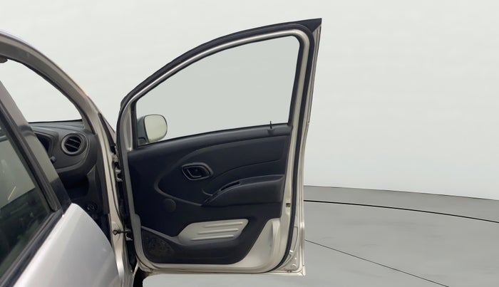 2017 Datsun Redi Go GOLD LIMITED EDITION, Petrol, Manual, 1,00,069 km, RHS Front Door