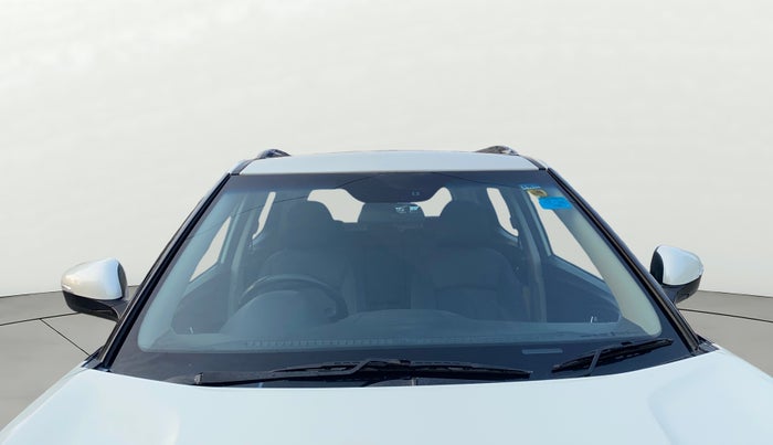 2020 Mahindra XUV300 W8 1.5 DIESEL, Diesel, Manual, 79,449 km, Front Windshield