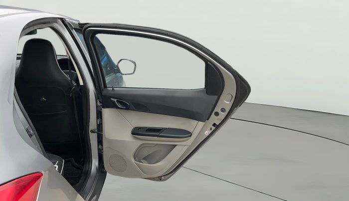 2018 Tata Tiago XM PETROL, CNG, Manual, 73,667 km, RHS Rear Door